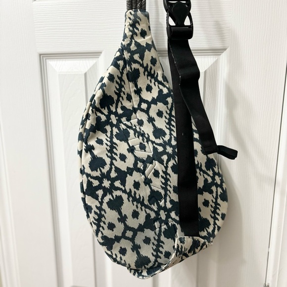 KAVU Tribal Print Rope Sling Bag Backpack - Picture 5 of 8